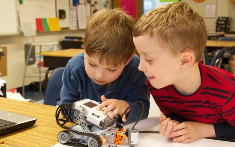 programowanie i robotyka dla dzieci